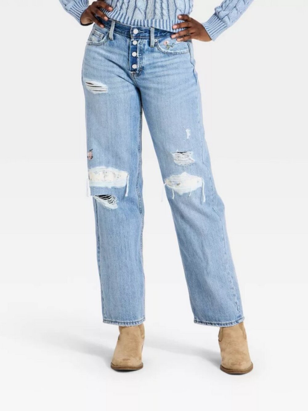 Women's Western Low-Rise Baggy Jeans - Universal Thread Light Wash